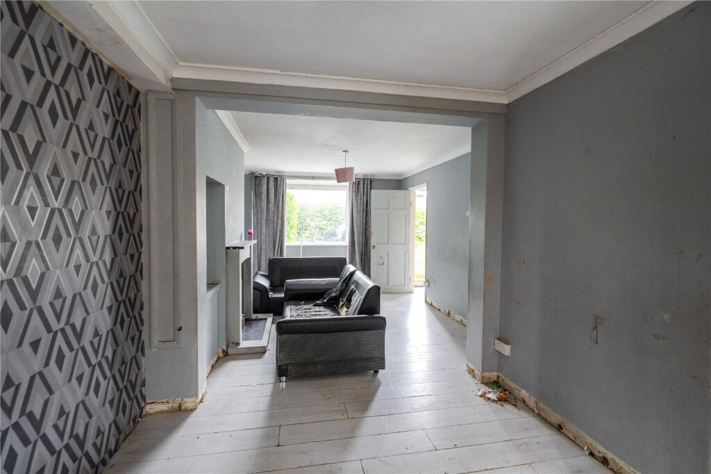 Living/Dining Room