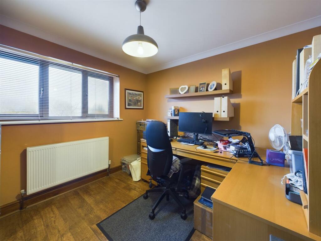 CAM03055G0-PR0053-STILL038.jpg