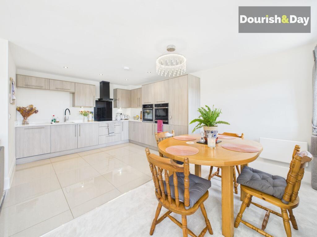 Open Plan Kitchen / Living Diner