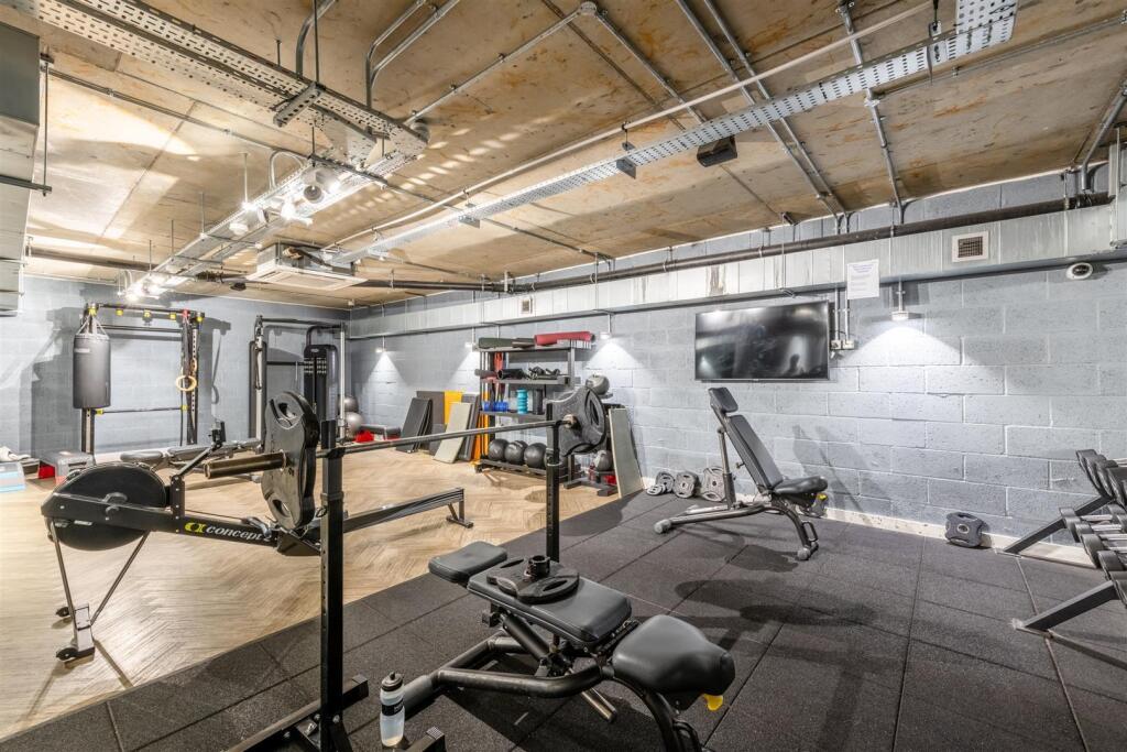 Lanthorne Court Gym 2.jpg