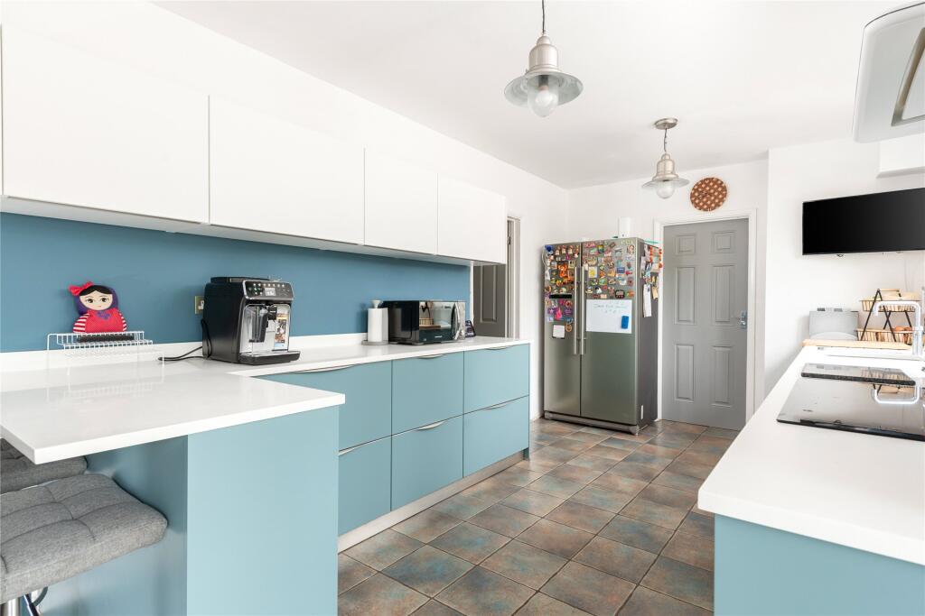 Kitchen/Breakfast Rm