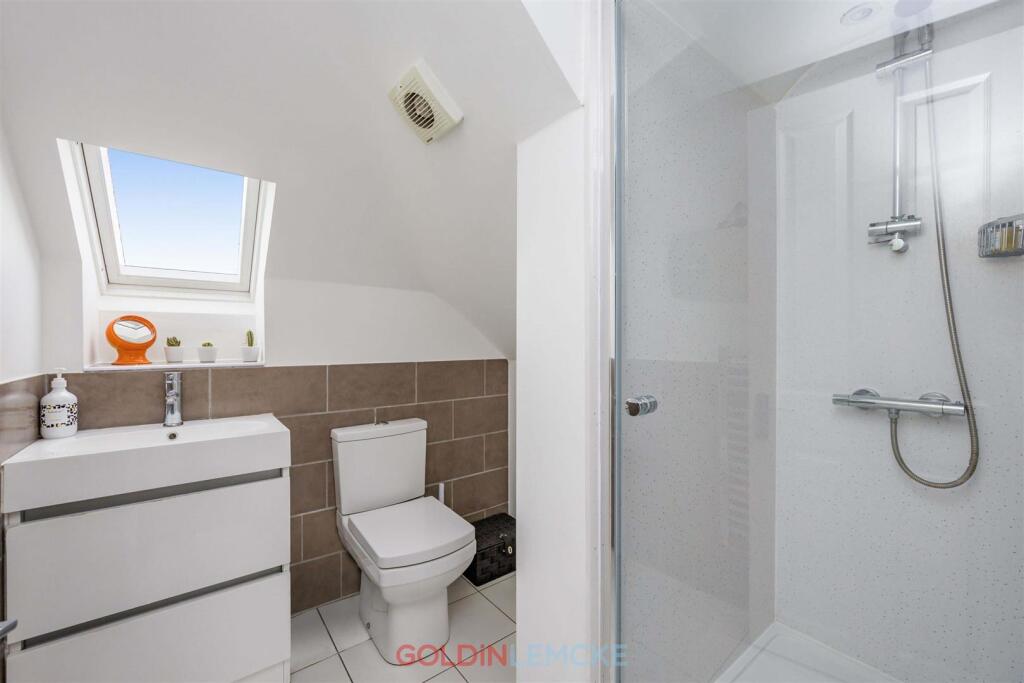 En Suite Shower Room