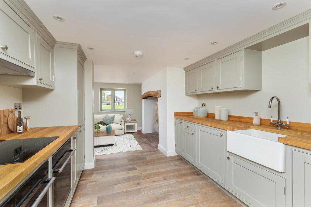 4 Courtwick Park ...