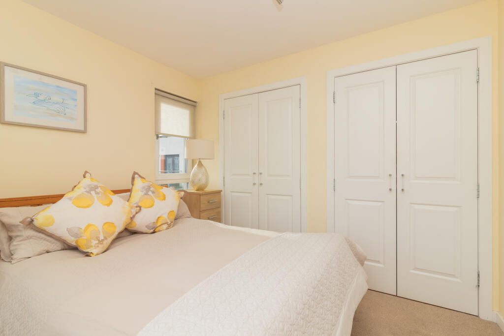 19 Accord avenue Paisley  PA2 7DN 3L-22