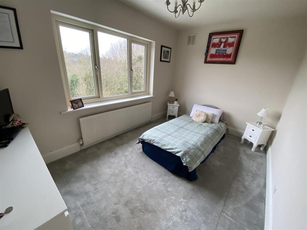 Bedroom no.3 rear double: