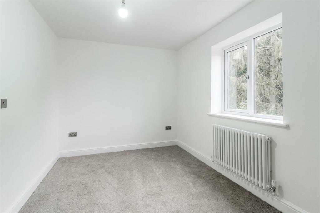 12a Austrey Lane, Newton Regis