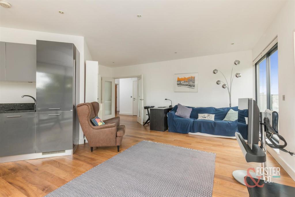 Hoopers Yard, Flat 11-13.JPG