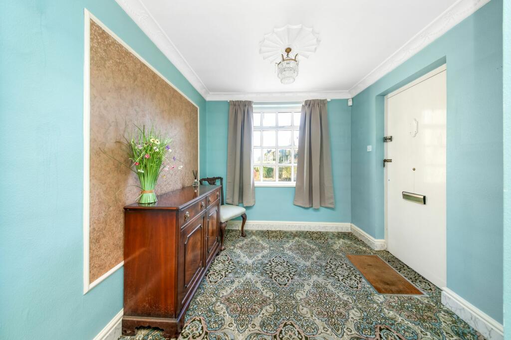 ENTRANCE HALLWAY