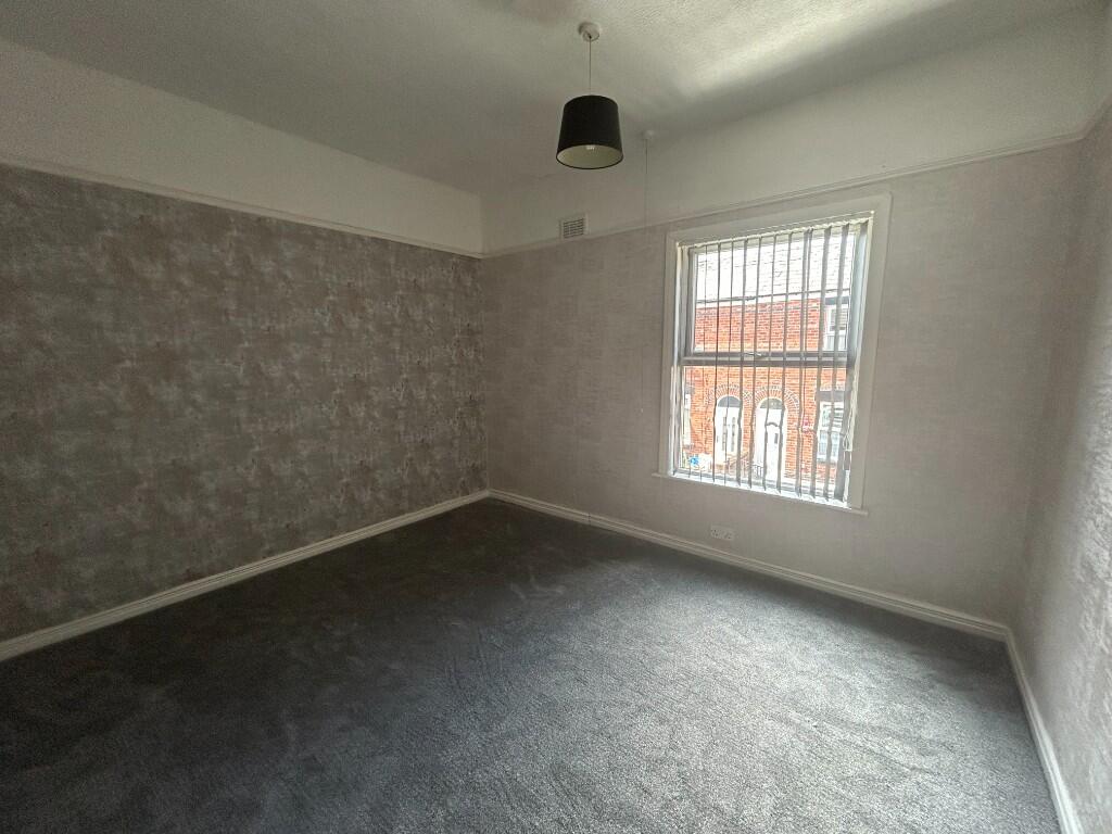 Bedroom (h)