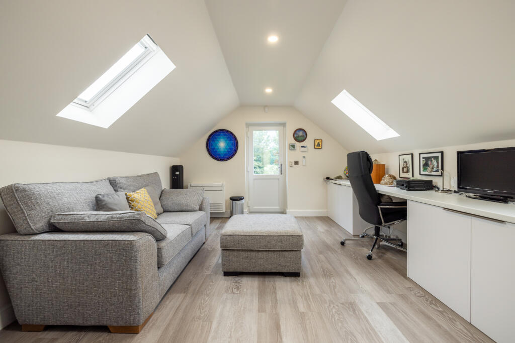 4 Old Nursery Gardens, Ashcott-52