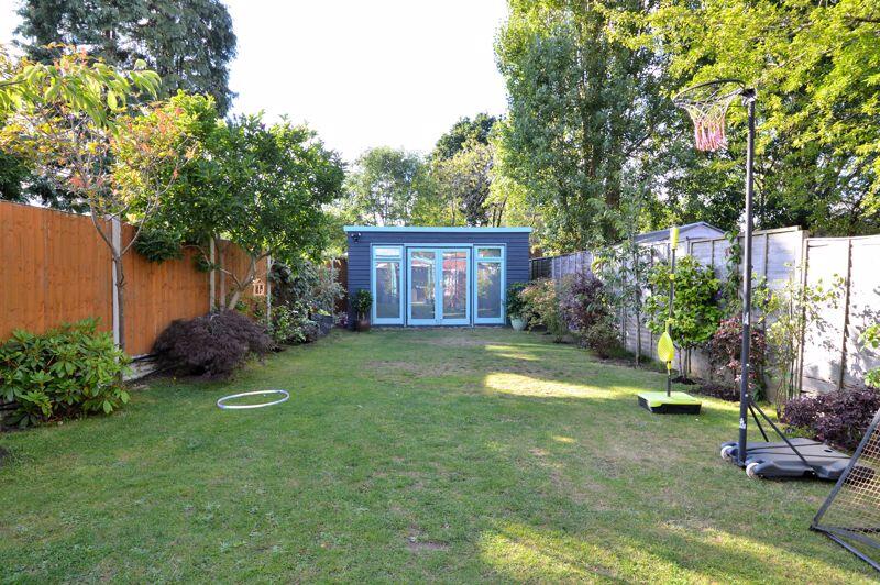 BACK GARDEN