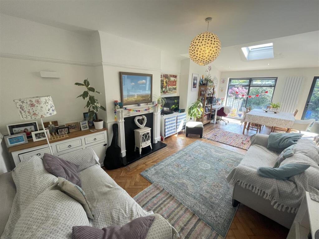 Photo 10-05-2025, 12 14 37.jpg