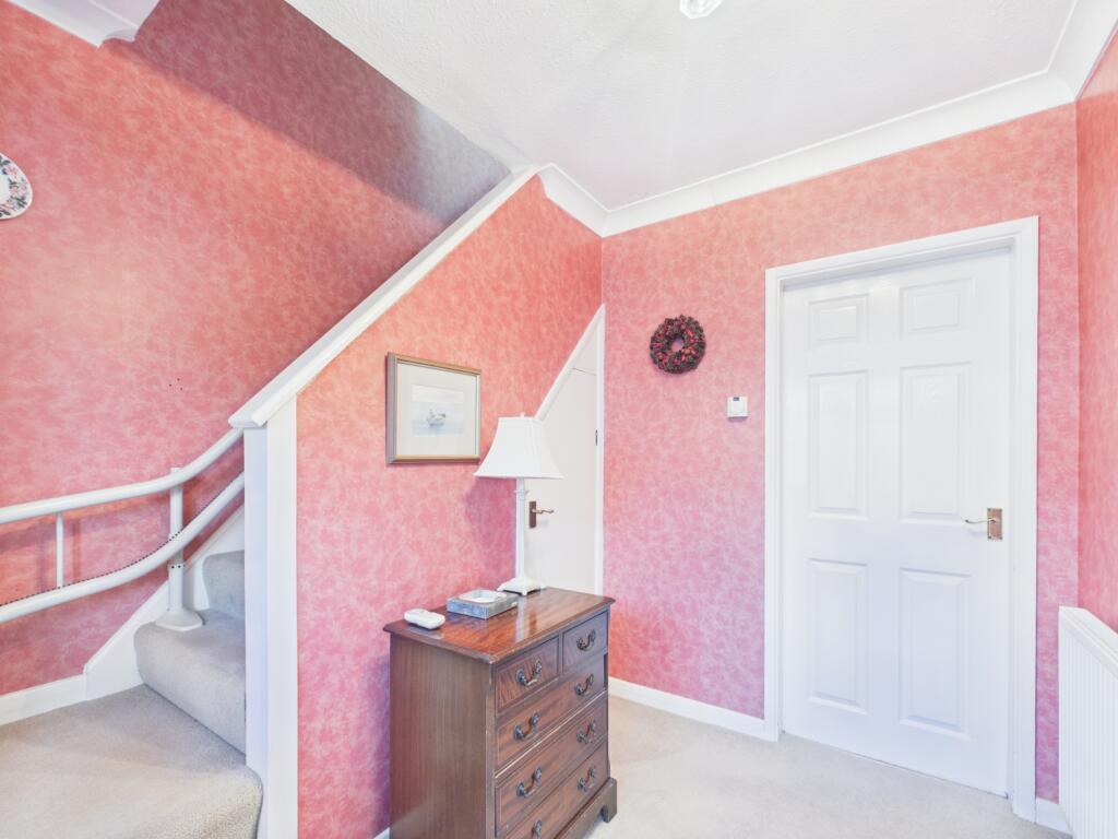 CAM03293G0-PR0250-STILL014