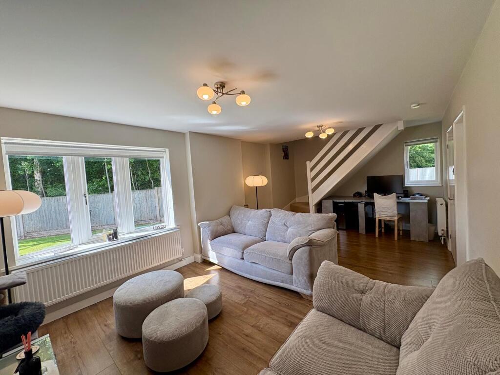 30 St Asaph lounge 1.jpg