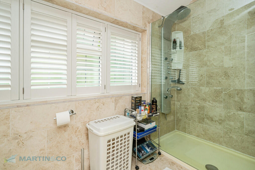 gu228hp-fa-dsc003...