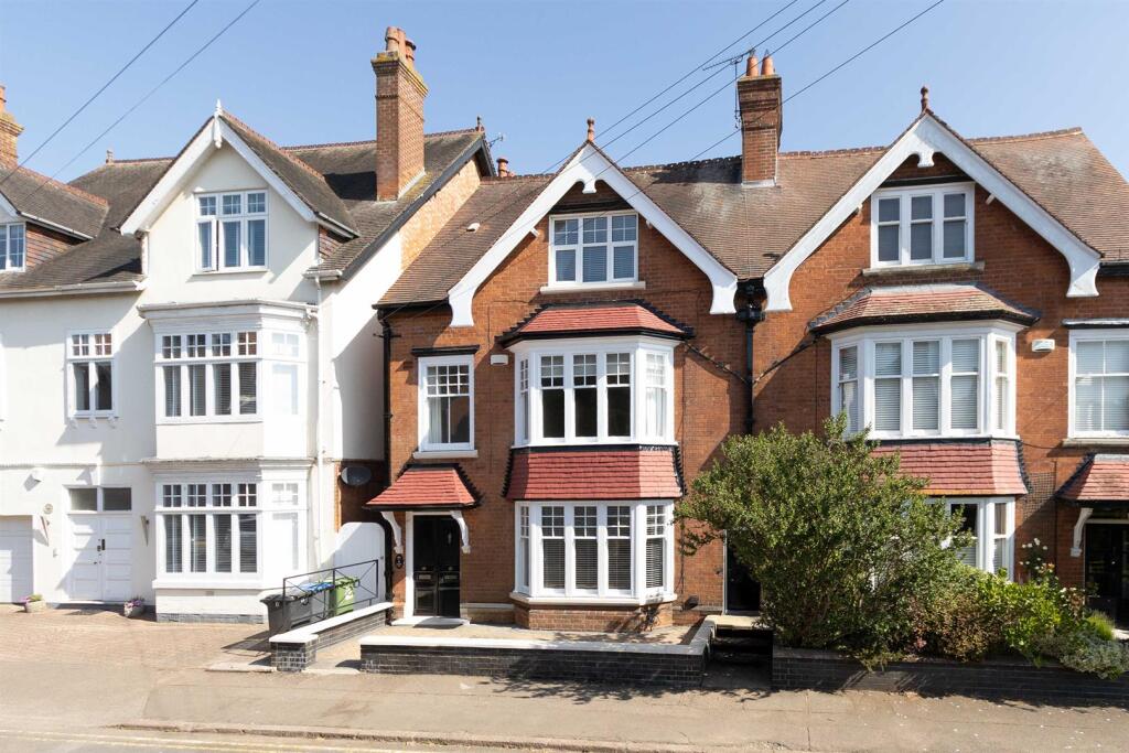 8 Elsee Road, Rugby (28).jpg