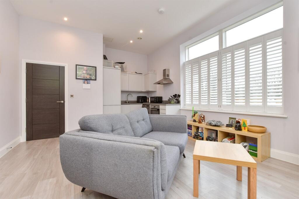 Living Room / Kitchen