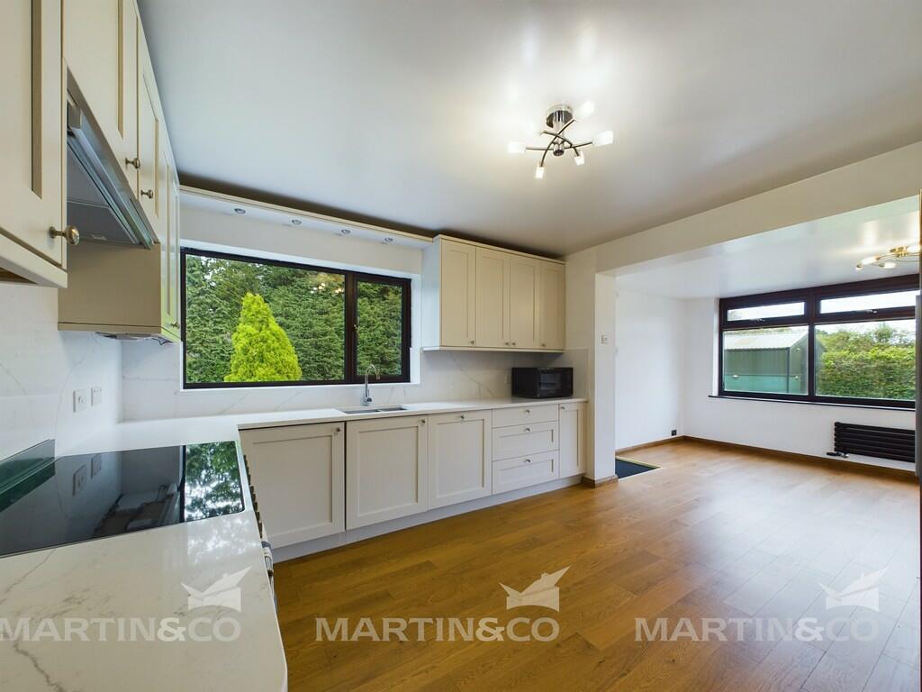 CAM02406G0-PR0300...