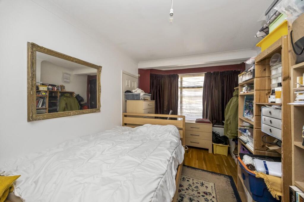 Living room (currently used as g/f bedroom)