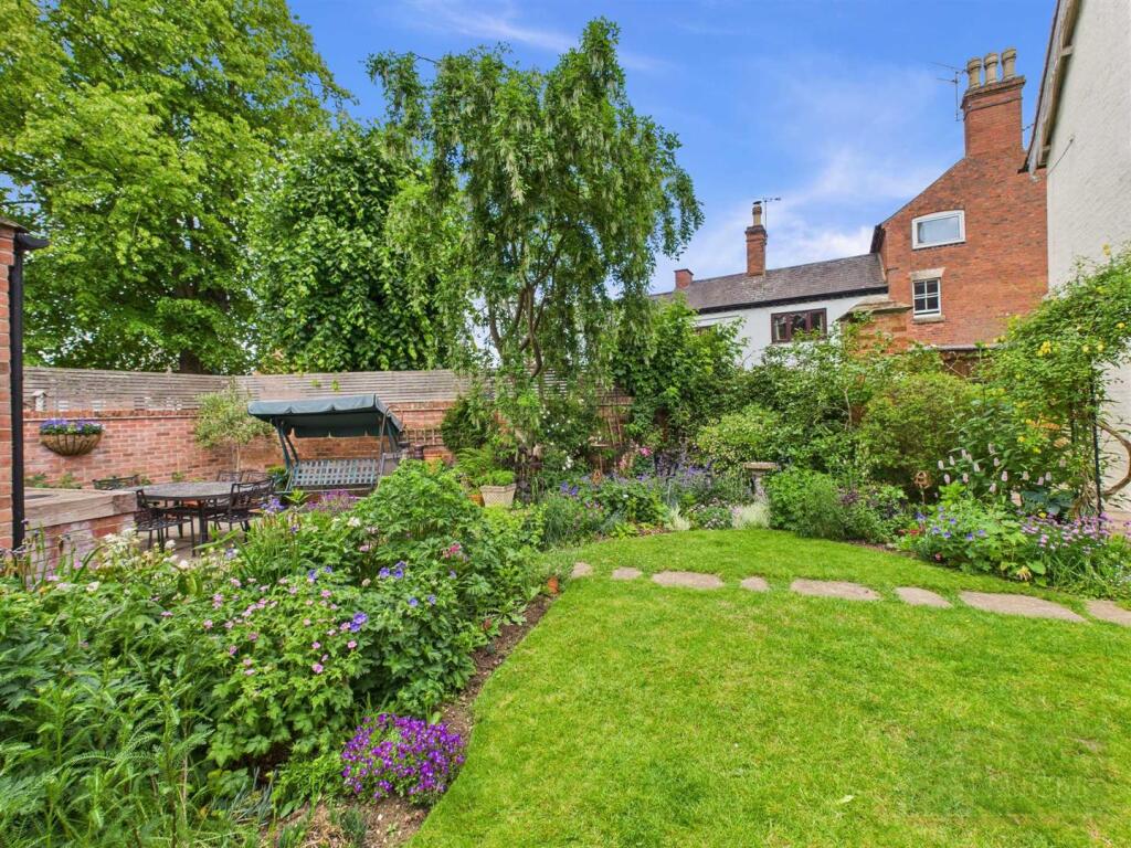 Hillcrest House, Husbands Bosworth