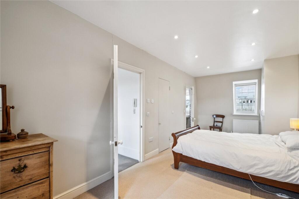 Principal Bedroom