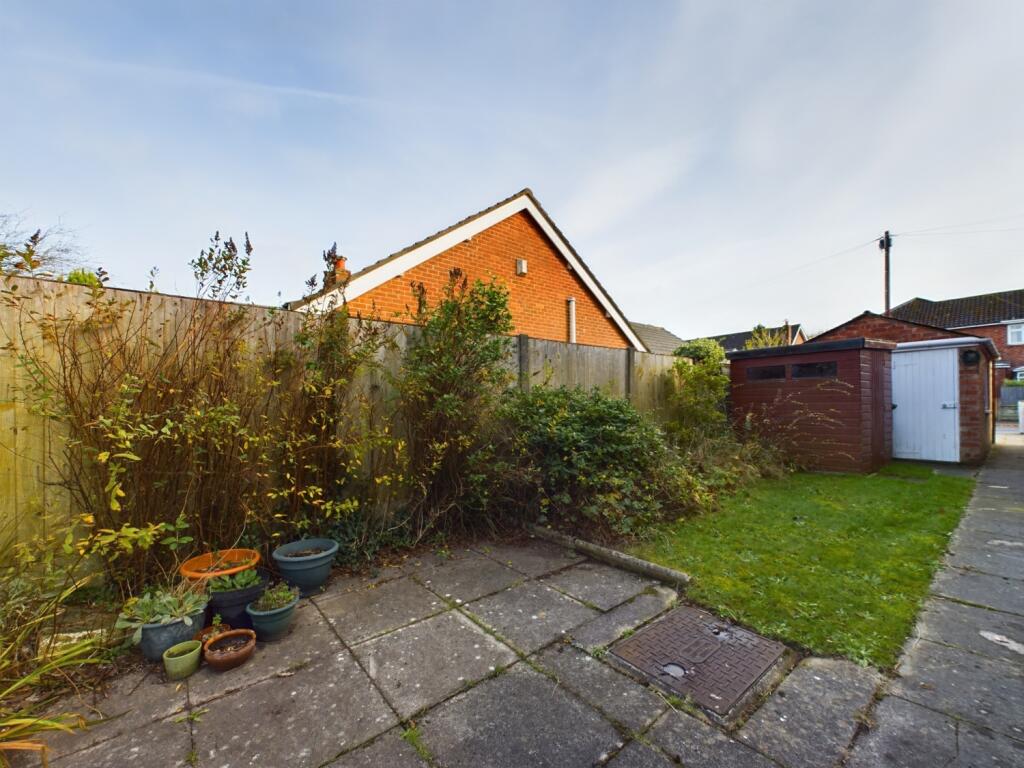 CAM02386G0-PR0095-STILL034