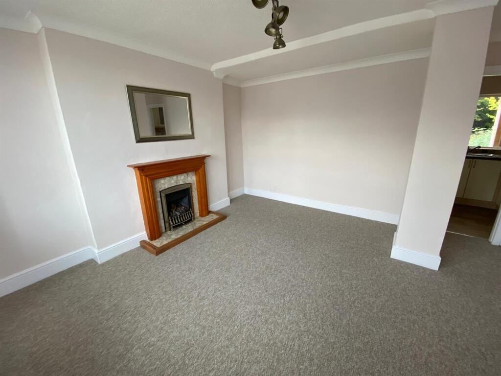 Lounge / Reception Room