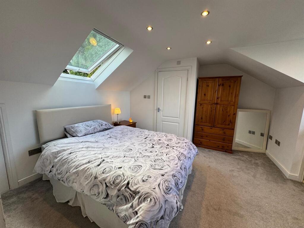 PHOTO-2025-09-05-10-48-39 (9).jpg