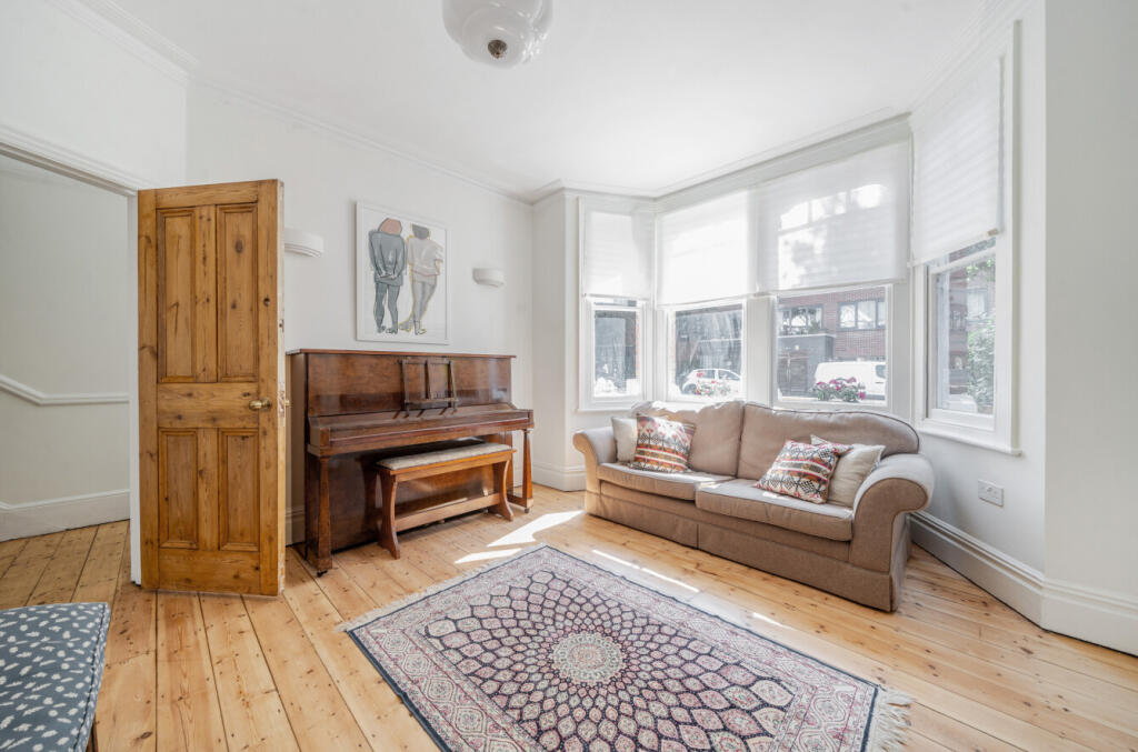 1307325-15-6852da...