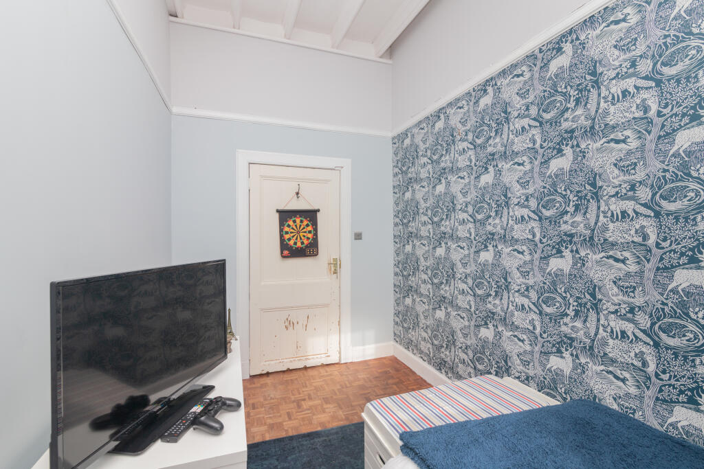Bedroom/Office/Study