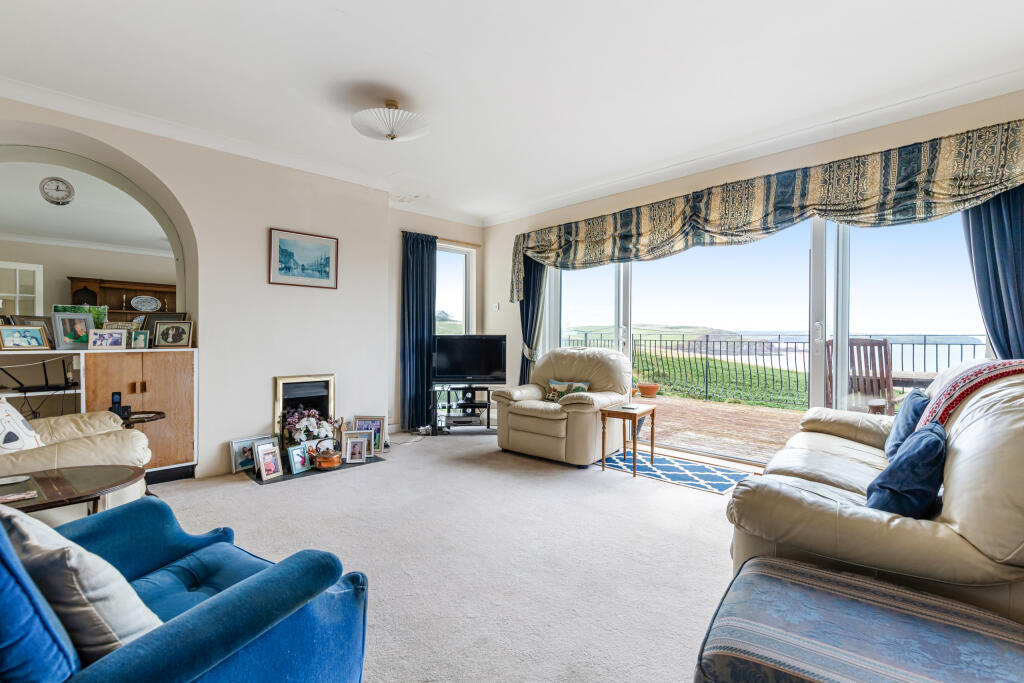 A33 - Folly Rise Ringmore Drive Bigbury - 250808