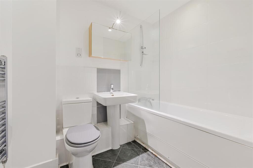 CAPITOL SQUARE (2).jpg