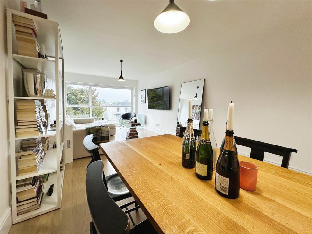 6512daaa-image_picker_DD5EE17B-3CA7-40D3-A8BE-7AF0