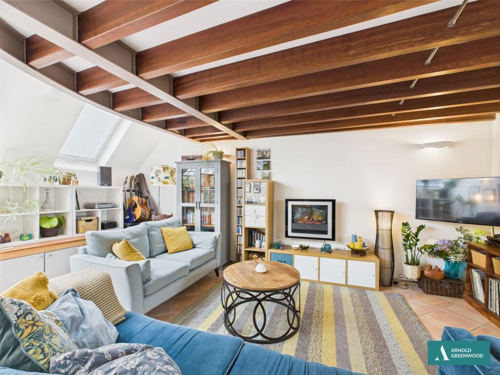 Lounge/dining room/kitchen