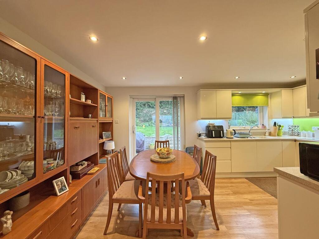 Dunraven Drive 81 - Dining Room 1.jpg