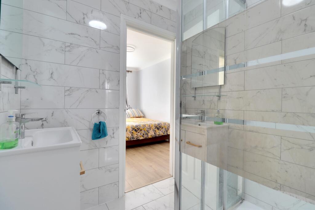 Ensuite Shower Room