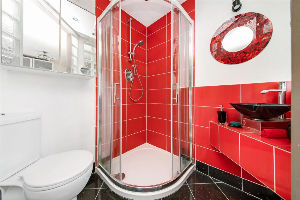 EN-SUITE SHOWER ROOM TO BEDROOM ONE