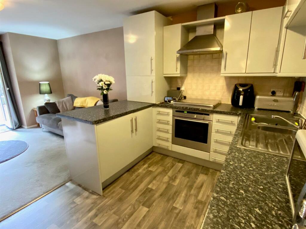 the coachings 4 lounge kitchen.jpg