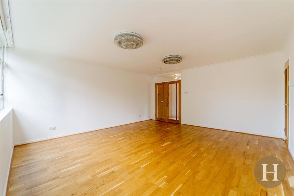 Hadleigh Estate Agents-13.jpg