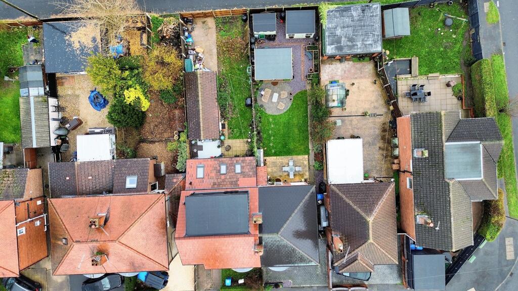 Carlton Drive, Shelton Lock, DE24