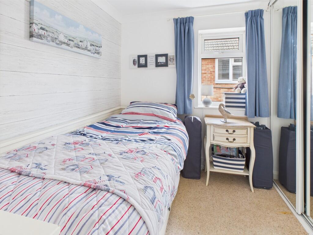 CAM05068G0-PR0028...