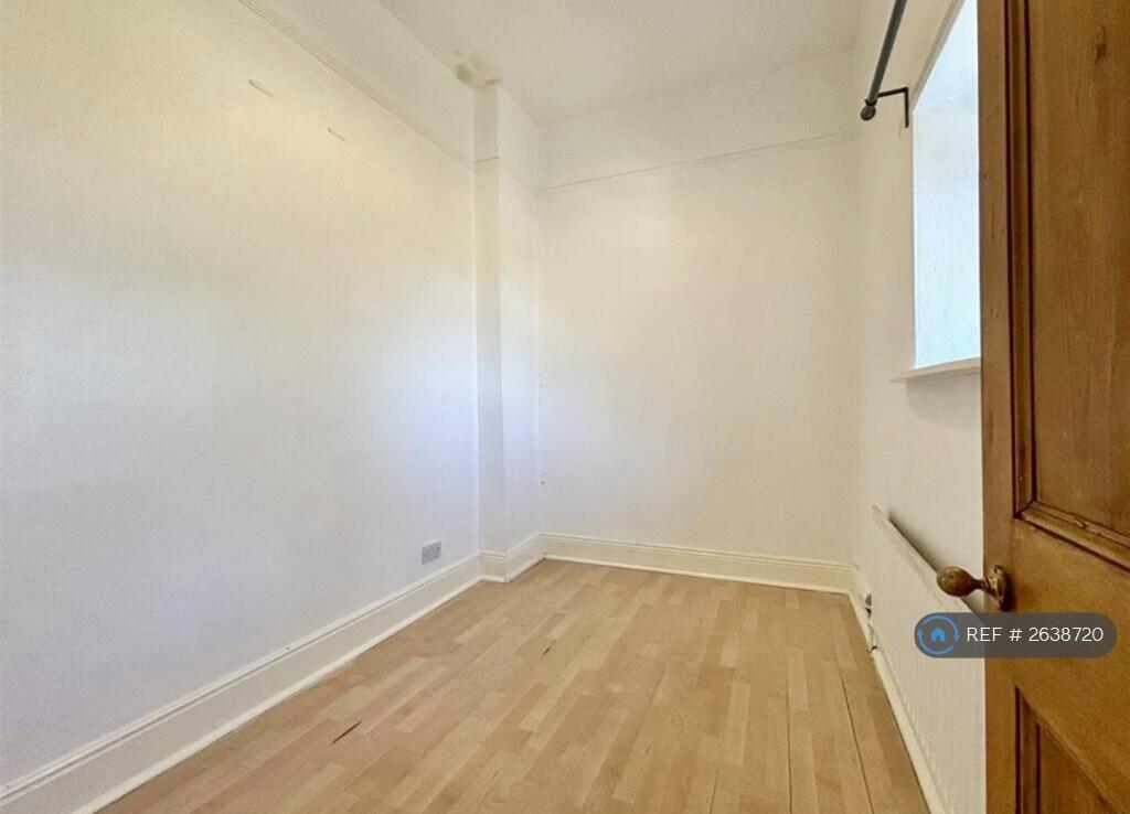 2nd Bedroom (Rear Of Property)