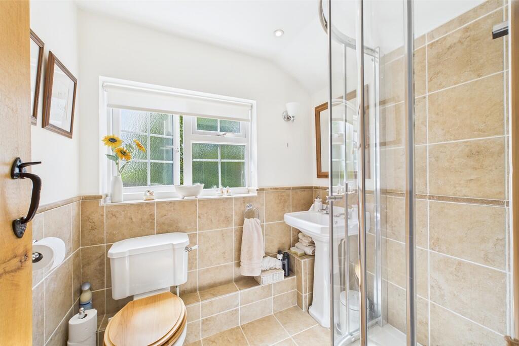 CAM01689G0-PR0465...