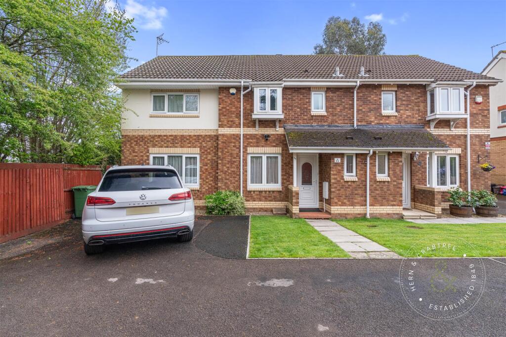 Allen Close, Hern and Crabtree (2).jpg