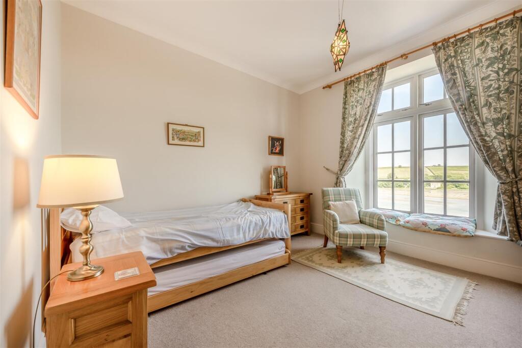 Glanteifi House - Bedroom