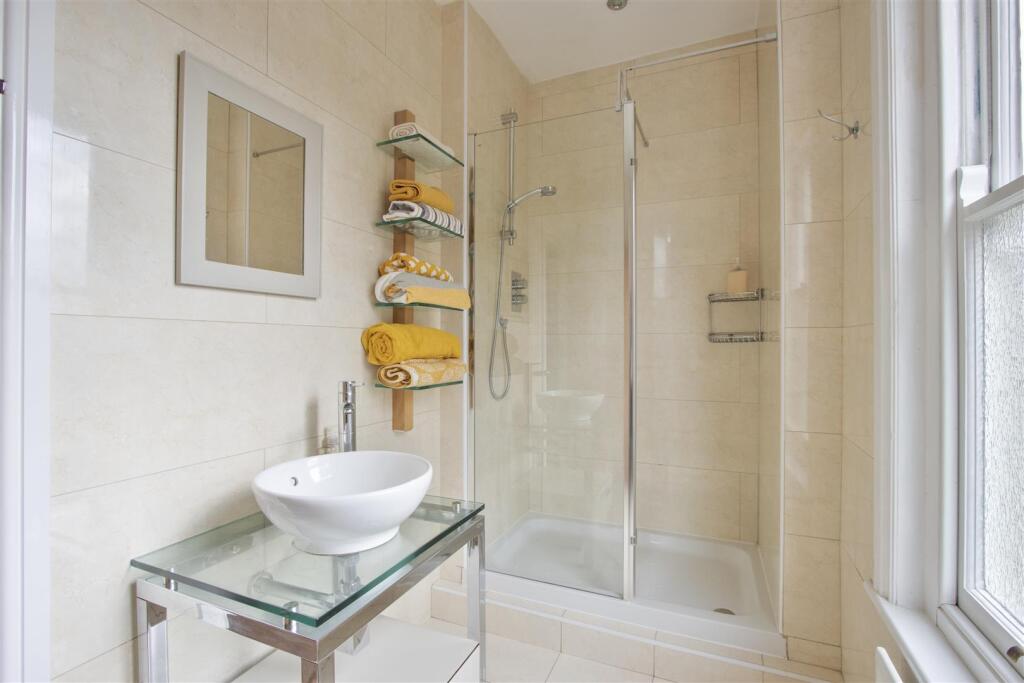 En Suite Shower Room 1