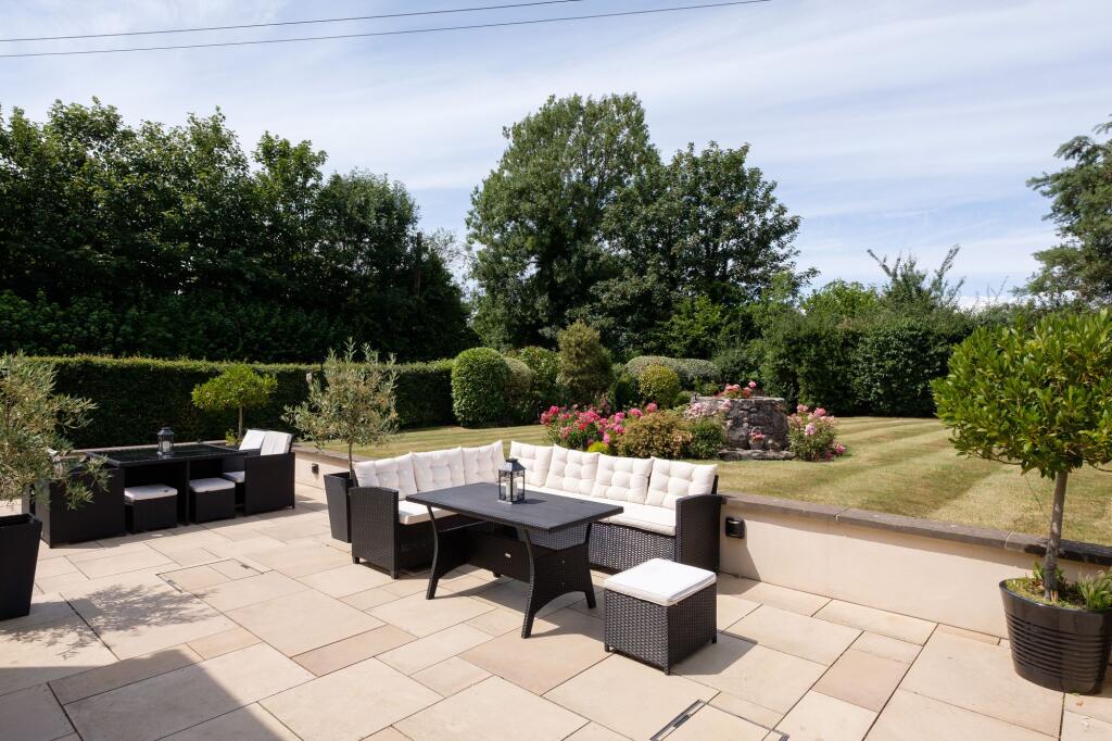 Dining terrace