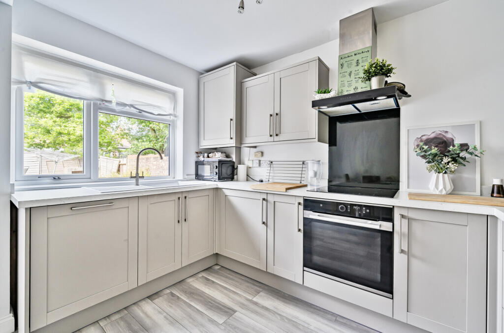 14681b6ba647ccf1287335arw14