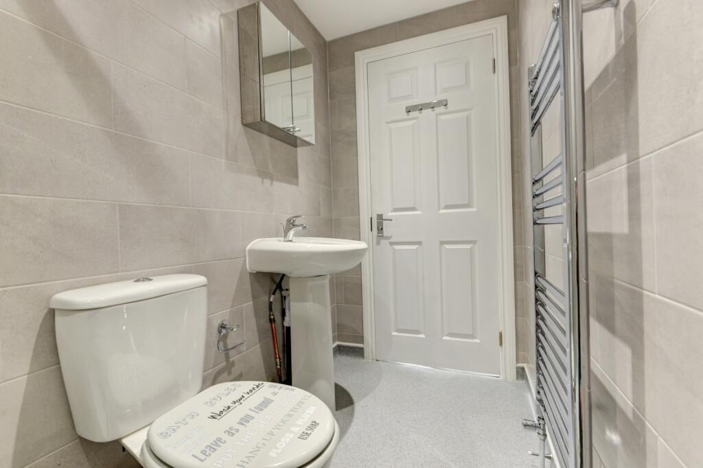 19 Southampton Street Bathroom (3)