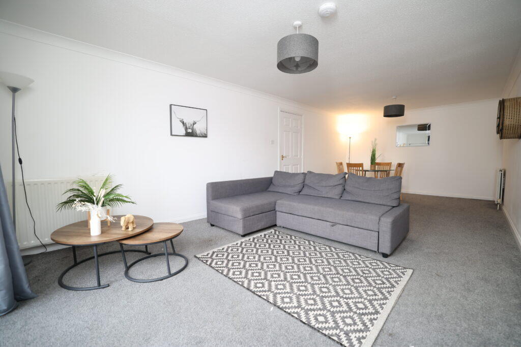 46 Churchill Tower, South Harbour Street